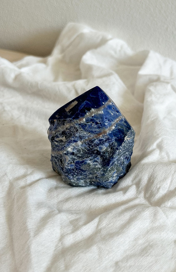 punta grezza in Sodalite